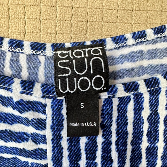 CLARA SUN WOO Womens Size Small Short Sleeve Stretch Top Pullover Blue Print - Picture 3 of 8